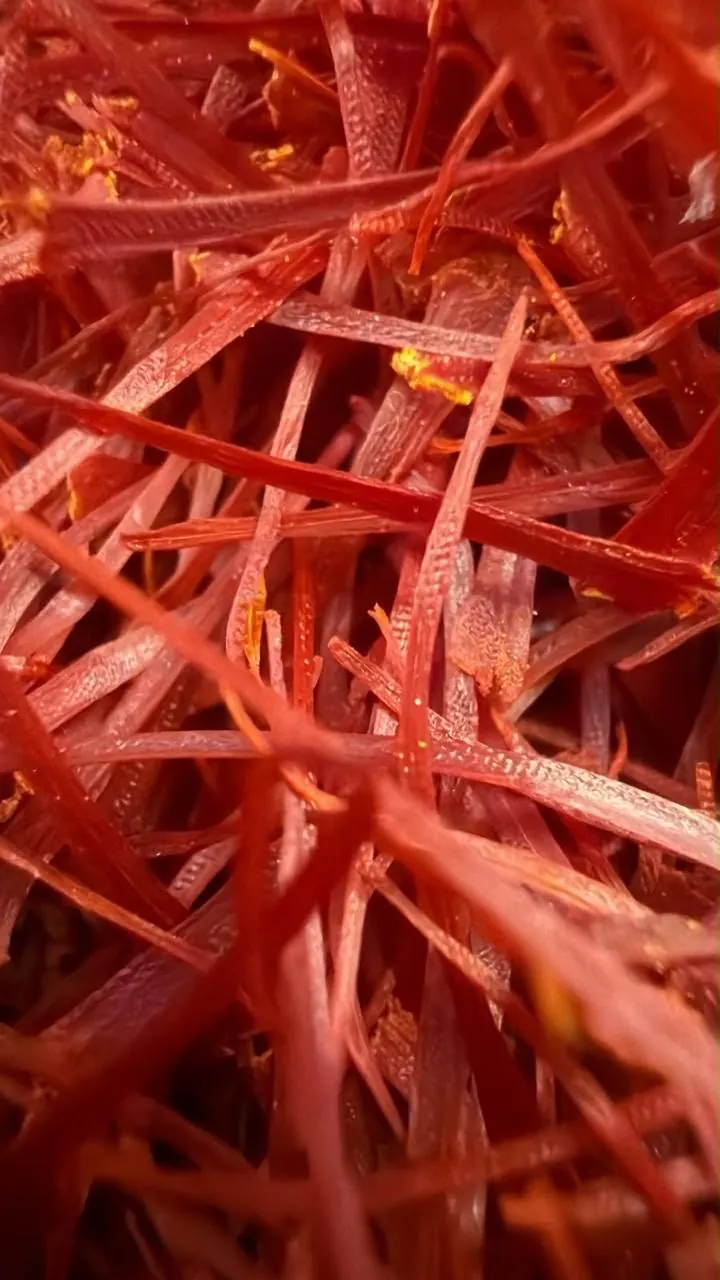 Deep red Iranian saffron threads, Super Negin grade